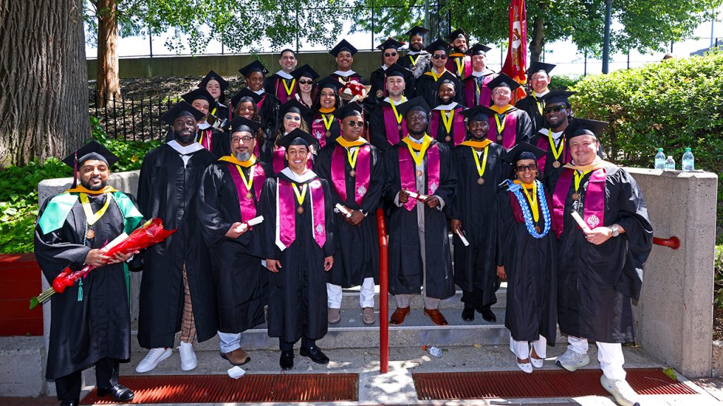 A group photo of Yellow Ribbon medallion recipients